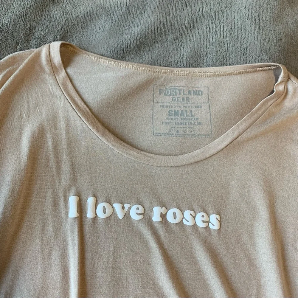 Portland Gear Roses T-Shirt - Picture 2 of 3